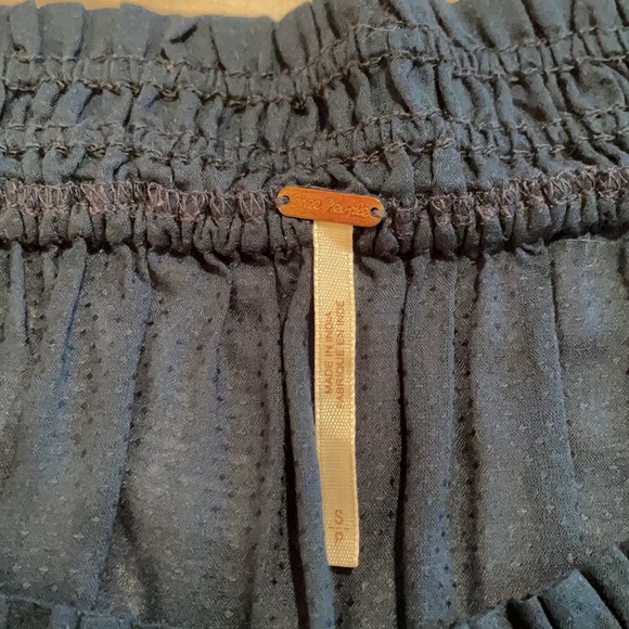 Free People Navy Top sz S - Picture 4 of 7